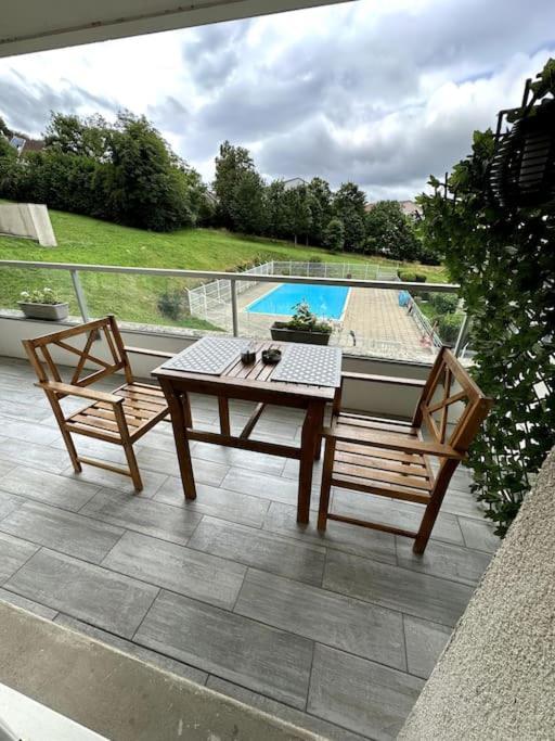 Appartement Cosy Avec Balcon Et Piscine Besançon Zewnętrze zdjęcie